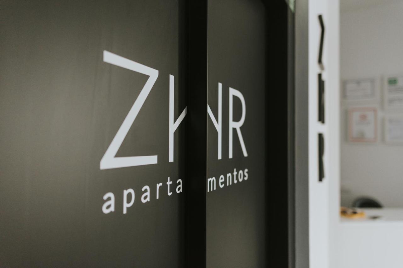 Apartamentos Zhr Захара-де-лос-Атунес Экстерьер фото